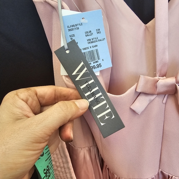 White Vera Wang, wedding, bridesmaid, spring, nwt, pink, summer, bride - Picture 4 of 8